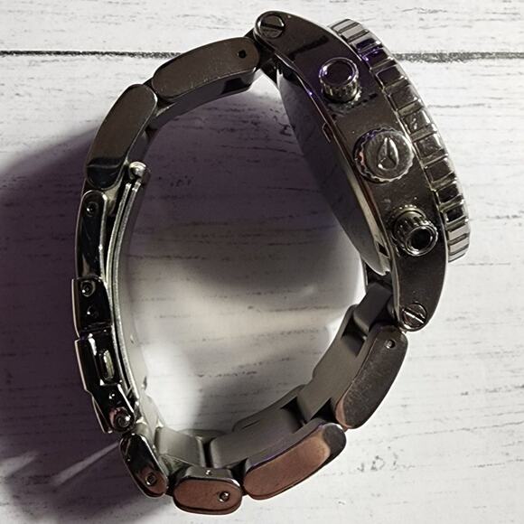 Nixon Minimize The 42-20 Chrono Watch 17F Quartz Crystal Bezel 42 mm - Picture 9 of 9